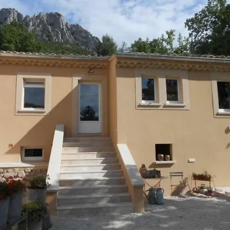 House La Cabane De La Baronne Holiday home *